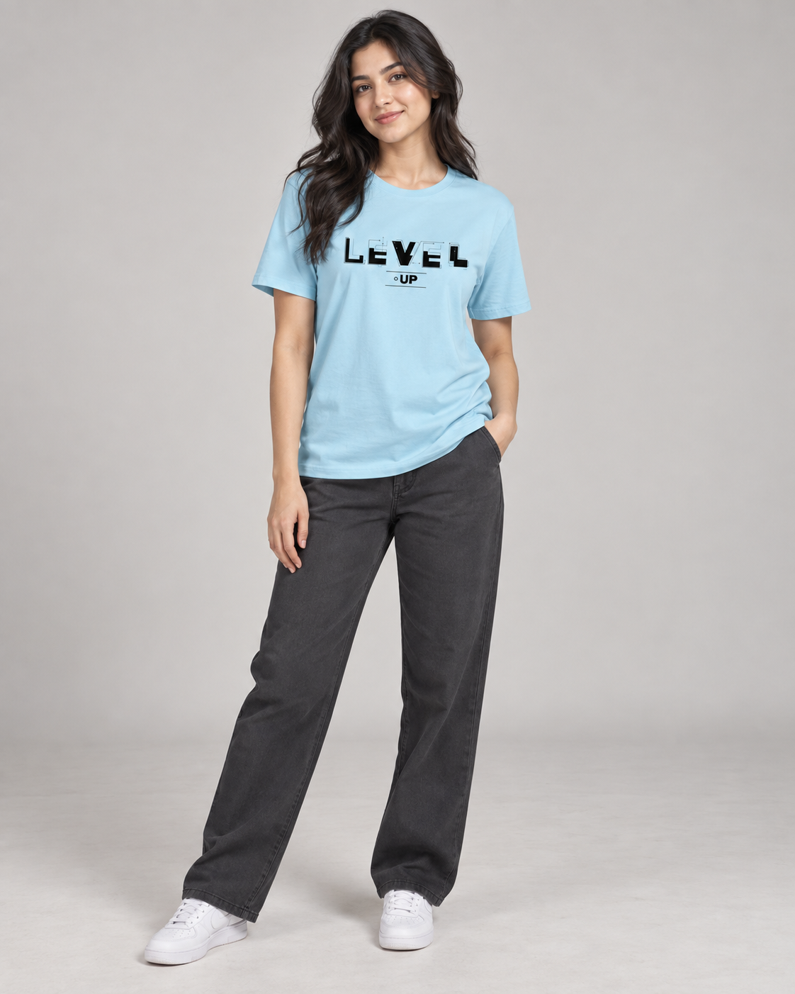 Level-Up T-Shirt - Side view | Noir & Lin
