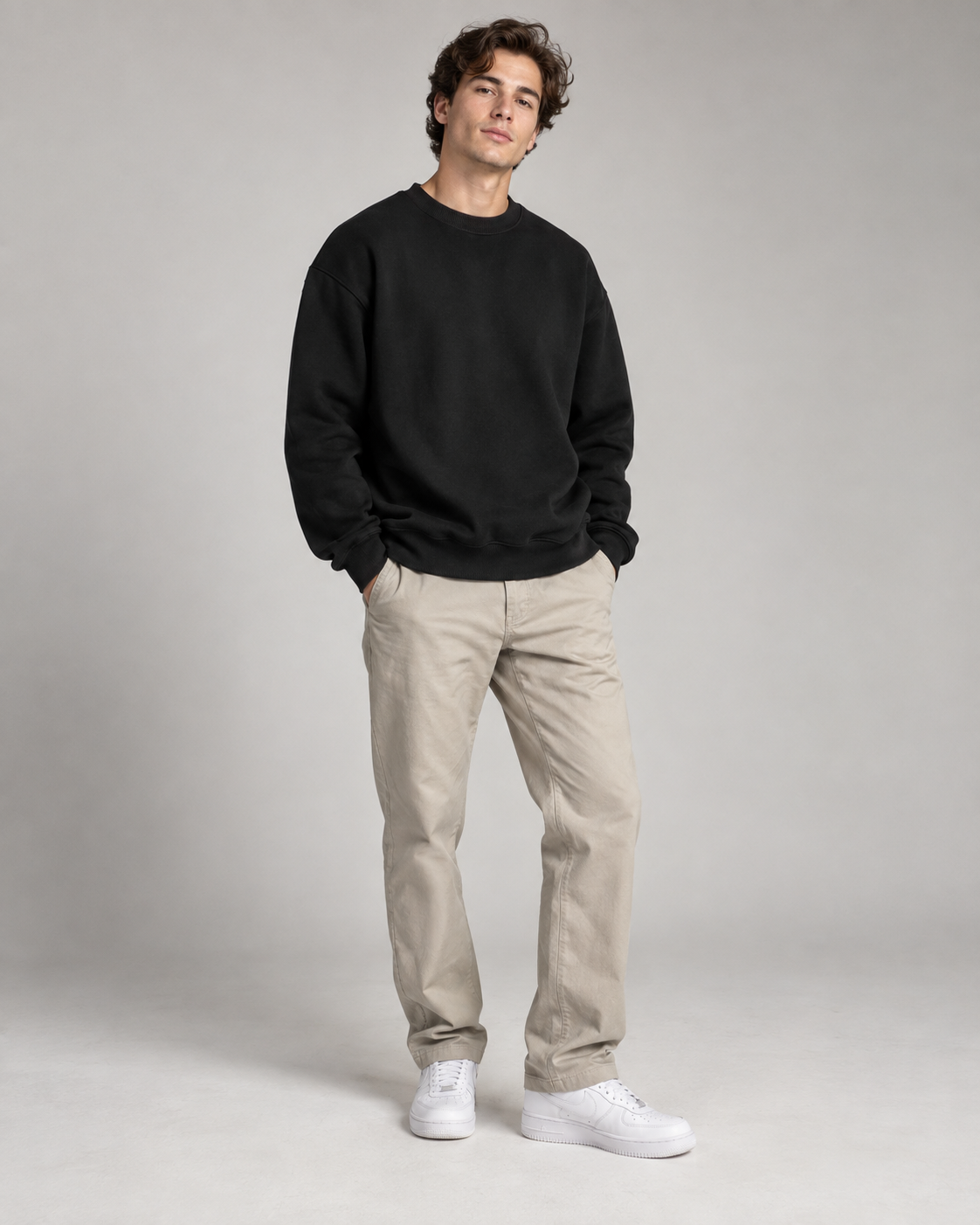 Solid crewneck sweatshirt, 300 GSM fleece, view 1 | Noir & Lin